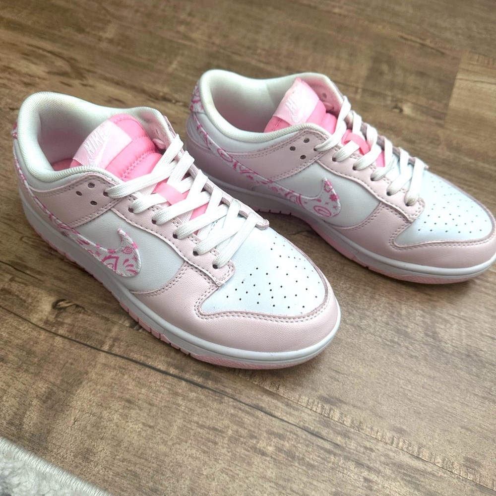 Nike Dunk Low Essential "Paisley Pack Pink” women’s size 7 EUC
